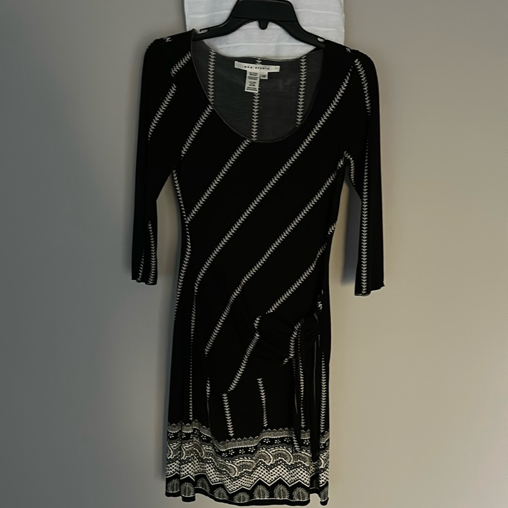 MAX STUDIO dress 
Size XS
Clean out my closet
Smoke free & pet free home
